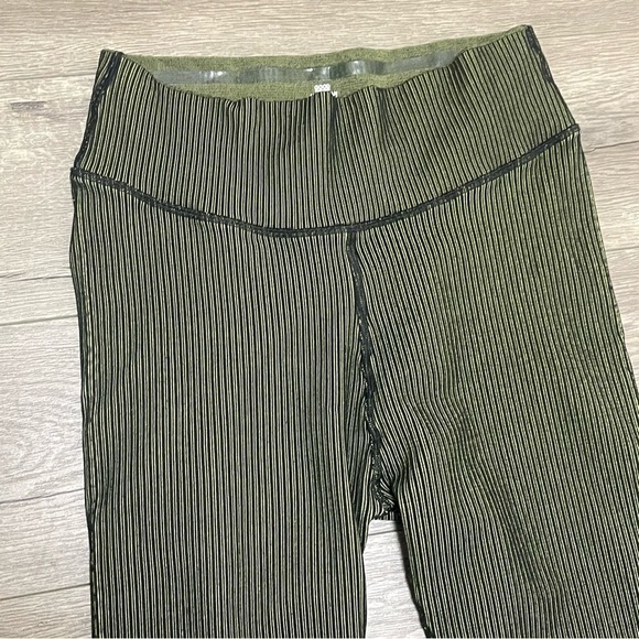 Good American Size 4/5 High Rise Legging Black Green Striped Ribbed. - Picture 3 of 8